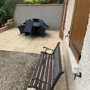https://apt-maisonnette-1-chb-a-la-campagne.midi-pyreneeshotels.com
